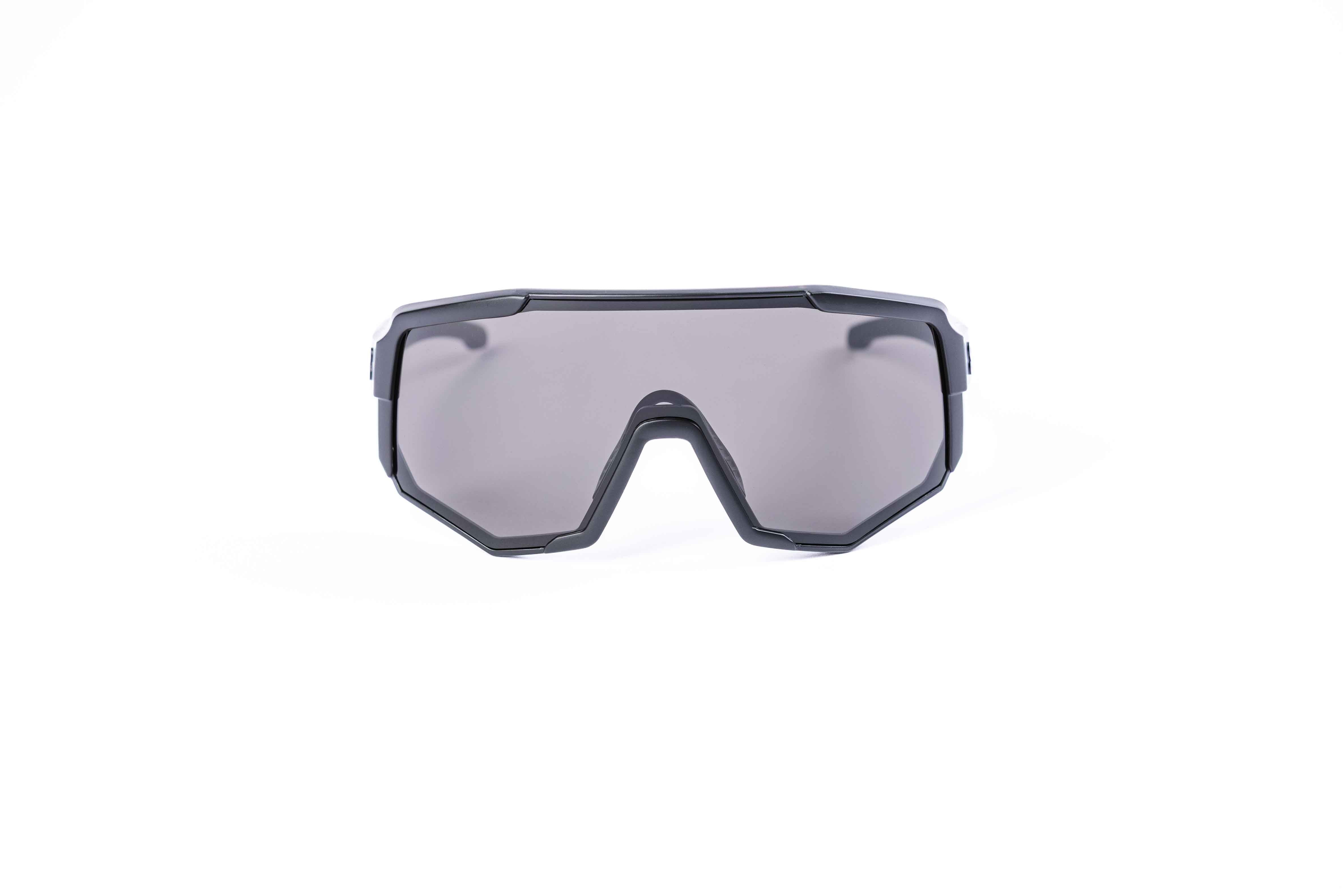 Nita 2 - Black