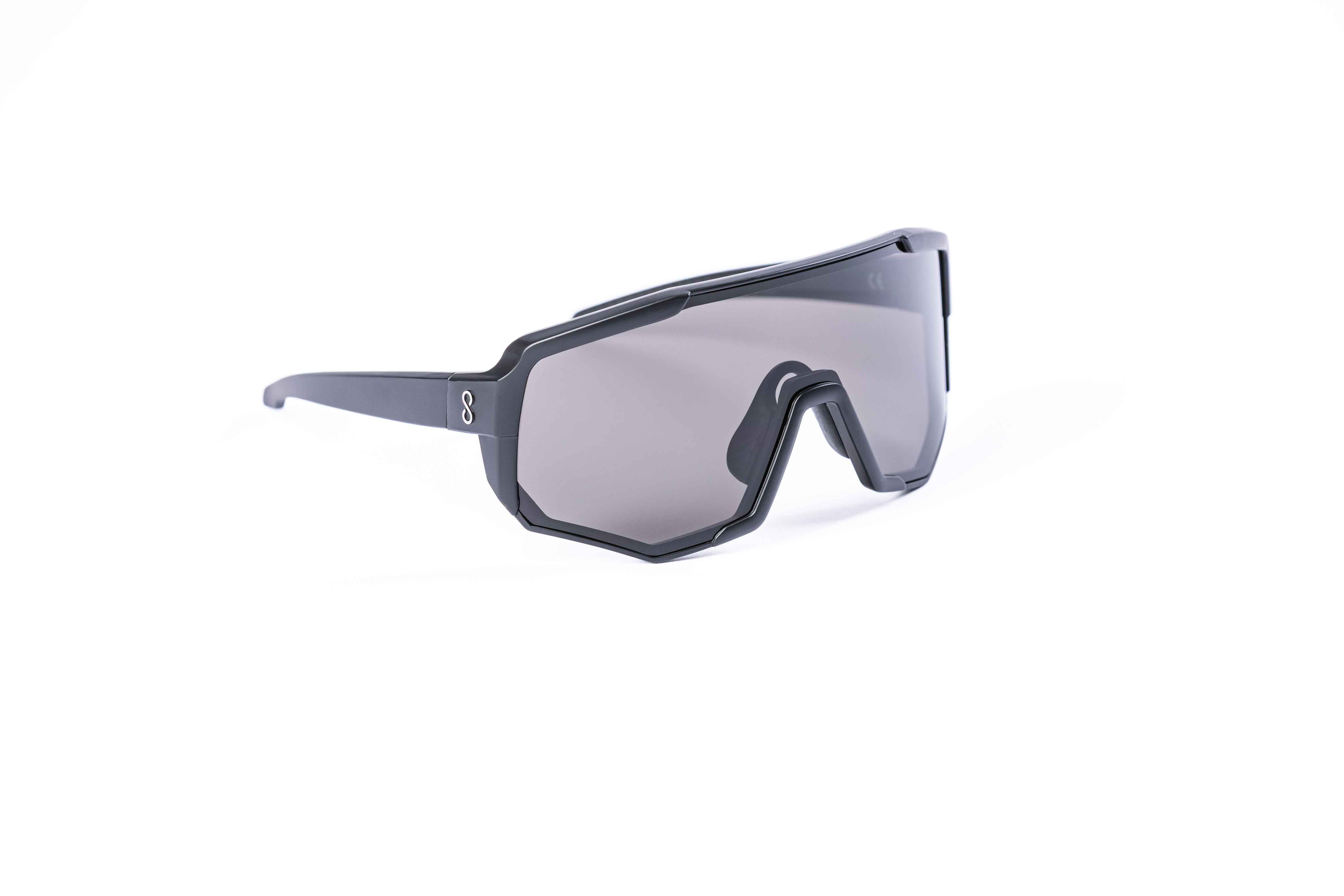 Nita 2 - Black